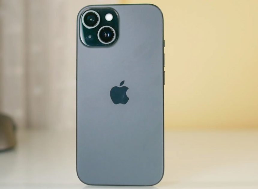 Айфон 15 для ребенка-подростка: аргументы «за» и «против»